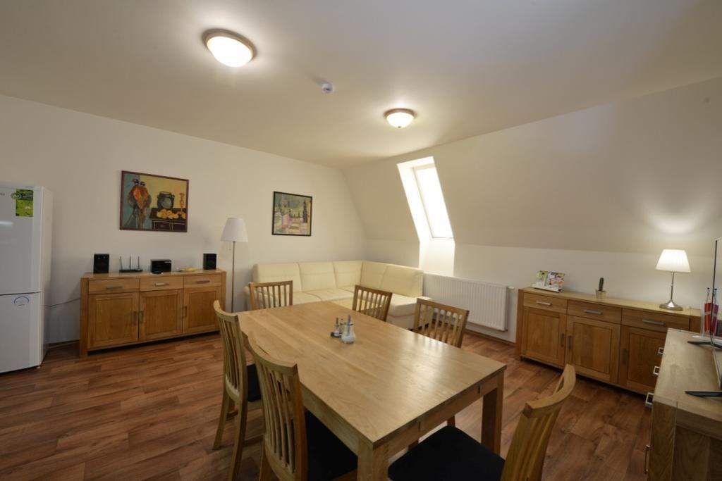 Skolici Stredisko Abena S Ubytovanim Apartment Ostrava Luaran gambar